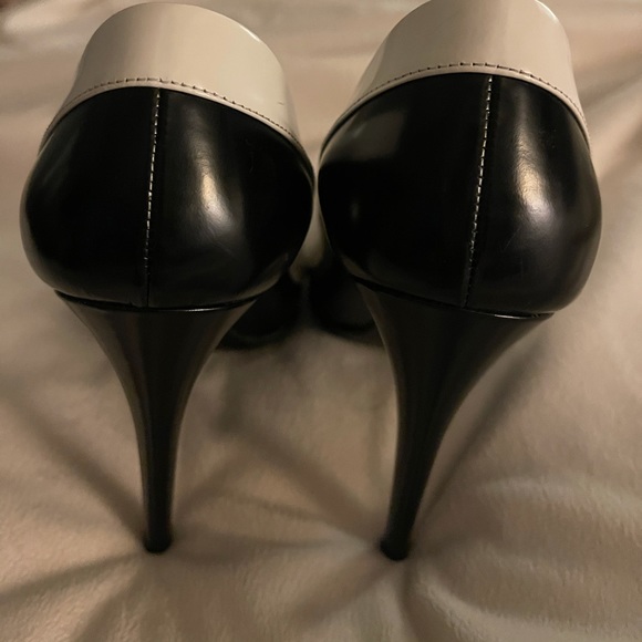 Prada Spectator Pumps - Picture 7 of 10